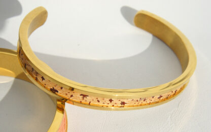 Bracelet manchette fin doré et cuir d'esturgeon